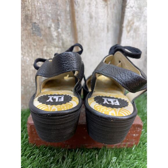 FLY London Ylfa Wedge Peep Toe Black Leather Sandals Women's EU39 - Picture 5 of 8